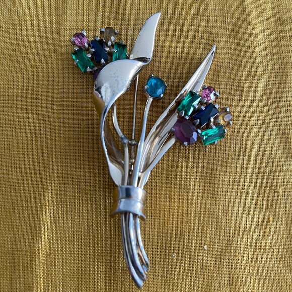 Large Floral Pin from 1960s - Picture 1 of 1